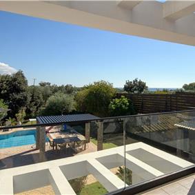 4 bedroom villa with pool, Chalikounas, sleeps 8